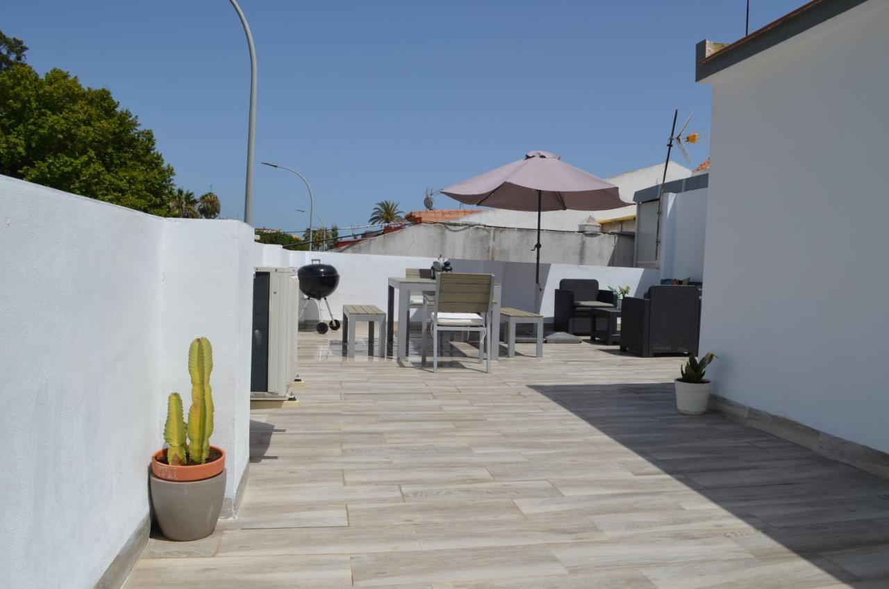 Pedregalejo Beach House Malaga Exterior photo