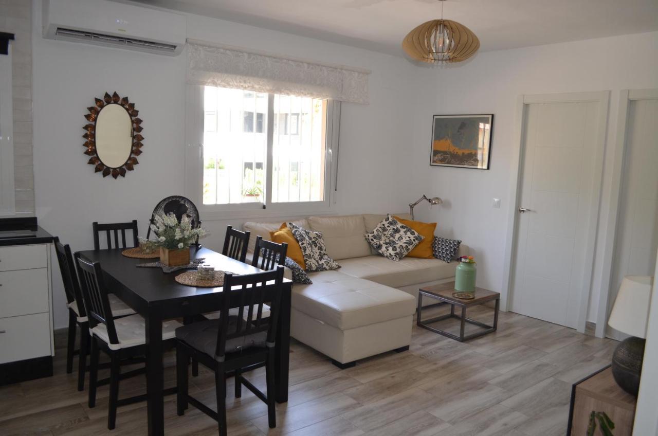 Pedregalejo Beach House Malaga Exterior photo
